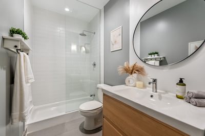 210 - 33 Mill St, Toronto, ON