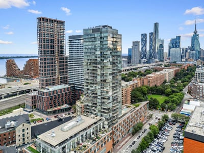 210 - 33 Mill St, Toronto, ON