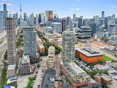 210 - 33 Mill St, Toronto, ON