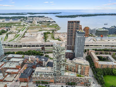 210 - 33 Mill St, Toronto, ON