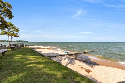 123 Davis Drive, Reedville, VA