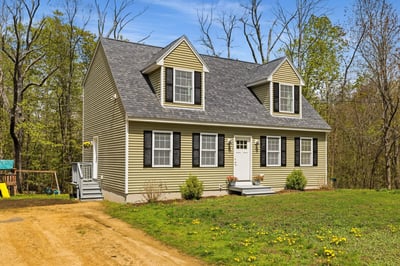 109 Langford Road, Raymond, NH