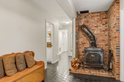 6 Millstream Drive, Exeter, NH