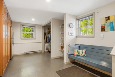 6 Millstream Drive, Exeter, NH