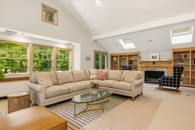 6 Millstream Drive, Exeter, NH