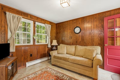 42 Harding Road, Portsmouth, NH