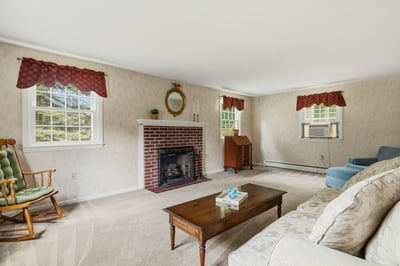 42 Harding Road, Portsmouth, NH