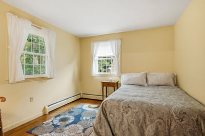 42 Harding Road, Portsmouth, NH
