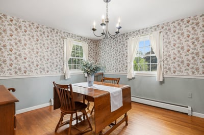 42 Harding Road, Portsmouth, NH