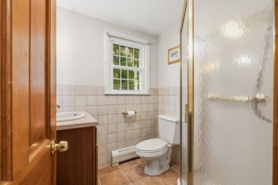 42 Harding Road, Portsmouth, NH