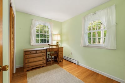 42 Harding Road, Portsmouth, NH