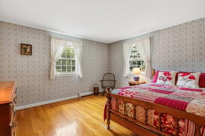 42 Harding Road, Portsmouth, NH