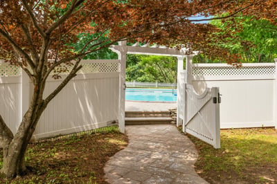 61 Bunker Hill Avenue, Stratham, NH
