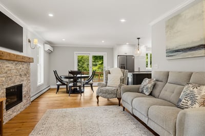61 Bunker Hill Avenue, Stratham, NH