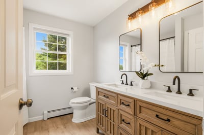 61 Bunker Hill Avenue, Stratham, NH