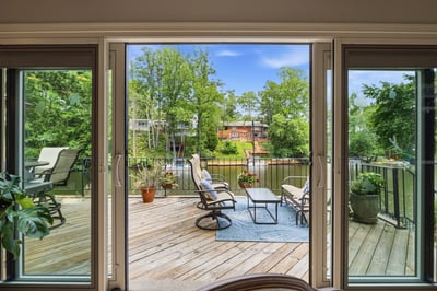 Entrance to deck from family room