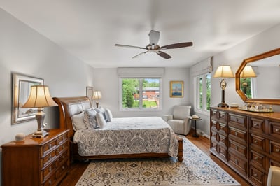 Primary bedroom (upper level)