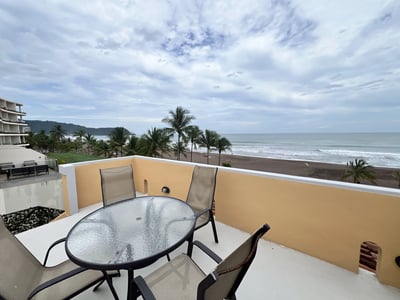 Beach Life, Jacó, Costa Rica