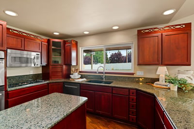 575 Parish Rd, Selah, WA
