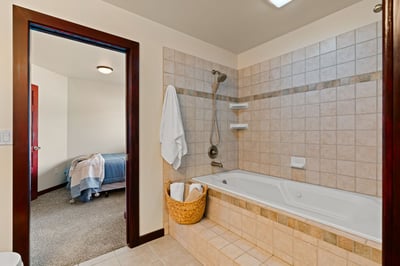 575 Parish Rd, Selah, WA