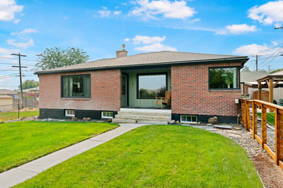 1102 W Fremont Ave, Selah, WA
