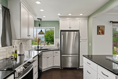 1102 W Fremont Ave, Selah, WA