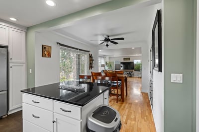 1102 W Fremont Ave, Selah, WA