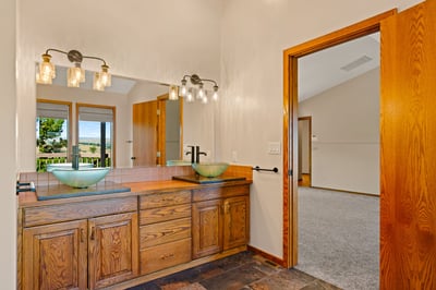 4701 Hilltop Lane, Yakima, WA