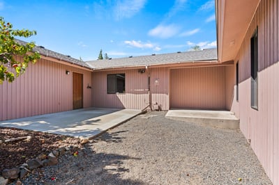 4701 Hilltop Lane, Yakima, WA