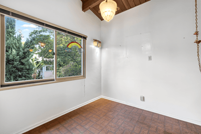 2132 Alcyona Dr, Los Angeles, CA