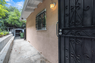 2132 Alcyona Dr, Los Angeles, CA