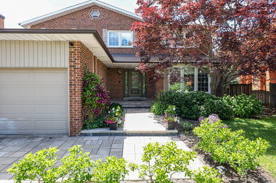 20 Carnegie Crescent, Toronto, ON