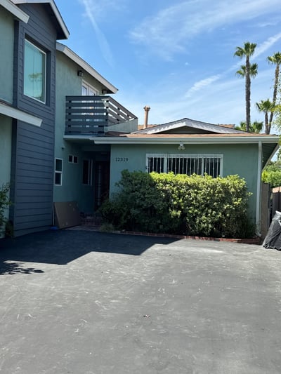 12319 Erwin St, North Hollywood, CA