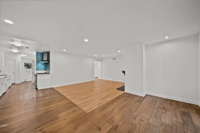 20776 Skouras Dr., Winnetka, CA