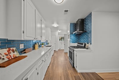20776 Skouras Dr., Winnetka, CA