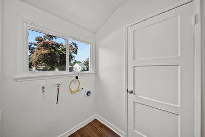 20776 Skouras Dr., Winnetka, CA