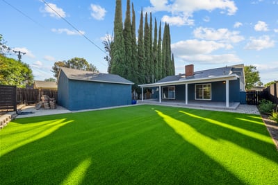20776 Skouras Dr., Winnetka, CA