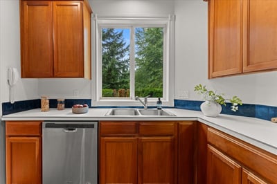 6725 SW Sean Michael Place, Portland, OR