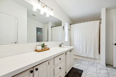 154 Lindsay Rd, Camano Island, WA