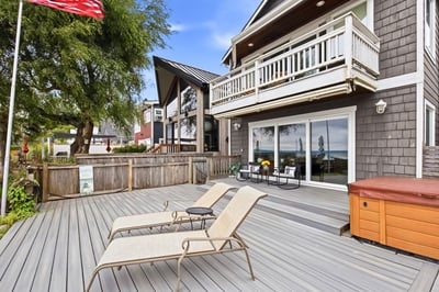 868 Juniper Pointe Lane, Camano Island, WA
