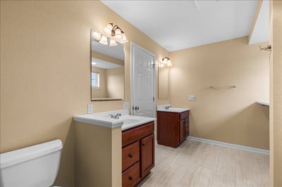 550 Lambert Drive, Slinger, WI