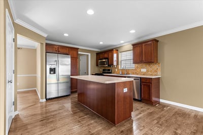 550 Lambert Drive, Slinger, WI