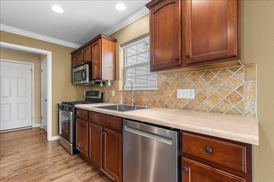 550 Lambert Drive, Slinger, WI