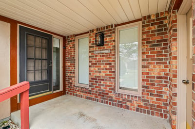 715 Tamarack DR E, West Bend, WI