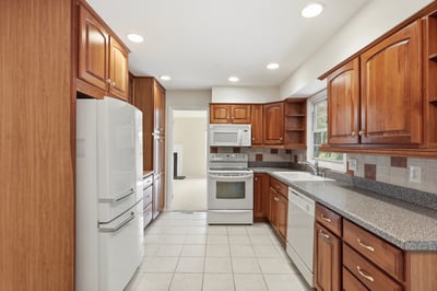 12830 MOUNT ROYAL LN, Fairfax, VA