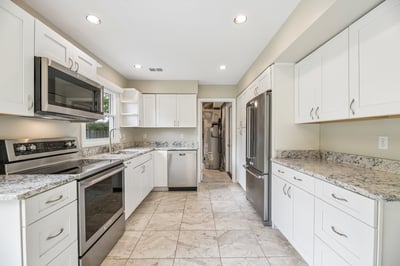 13151 Pavilion Ln, Fairfax, VA