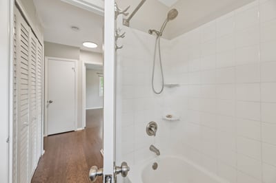 13151 Pavilion Ln, Fairfax, VA