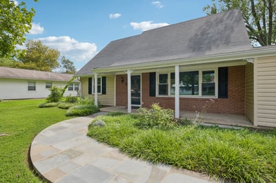 13151 Pavilion Ln, Fairfax, VA
