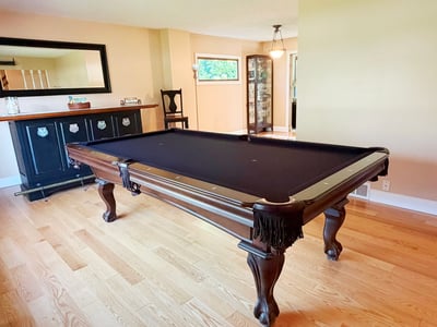 Living Room (bar is not attached and is excluded)