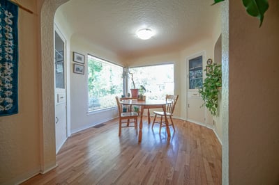 1052 W 10th Ave, Eugene, OR